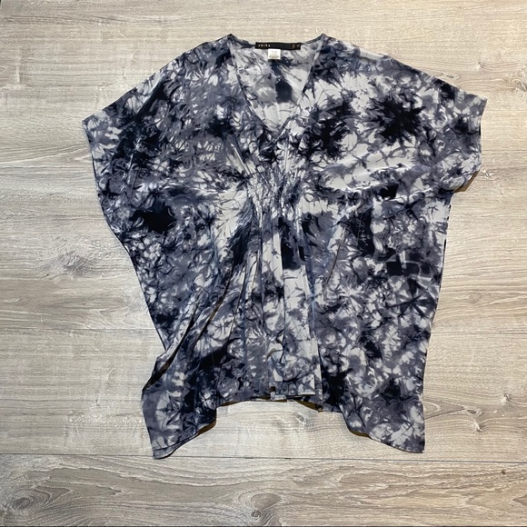 Akiko 100% Silk VNeck “butterfly” style top - Picture 2 of 5